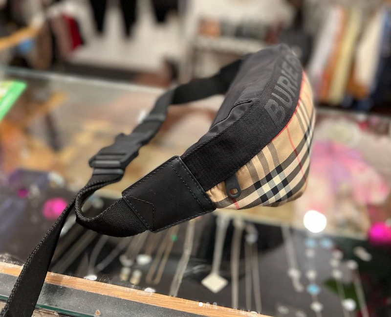 Burberry Belt Bag Bon Retour
