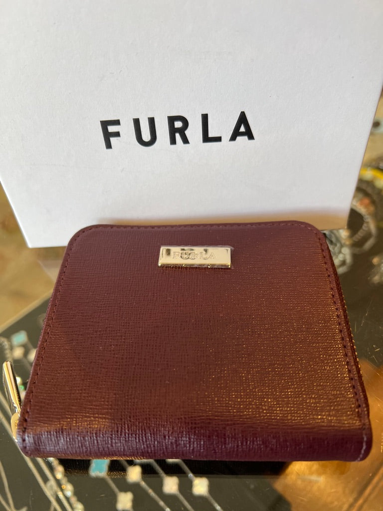 Burgundy Furla Sm.zip wallet, small