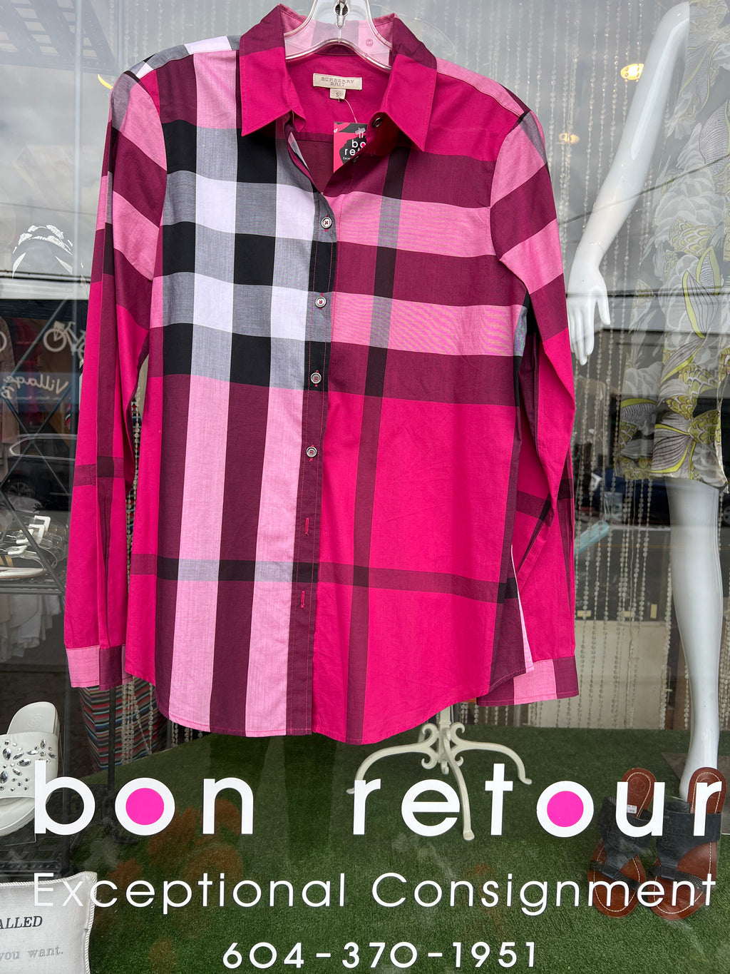 Pink burberry button up shirt sales